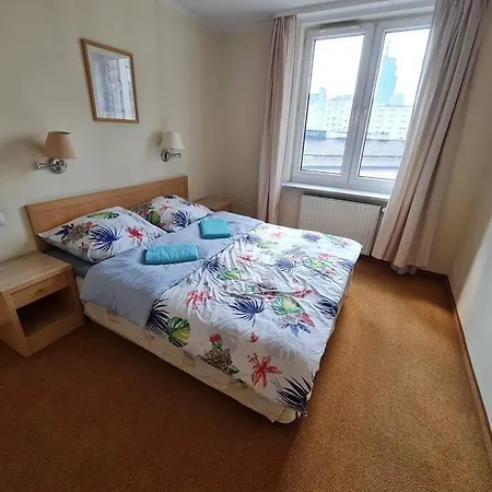 10q - Z6 604 Appartement Varsovie